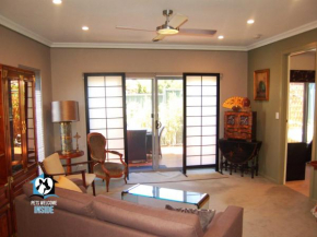 Unique 2Bed Home 100M to Beach